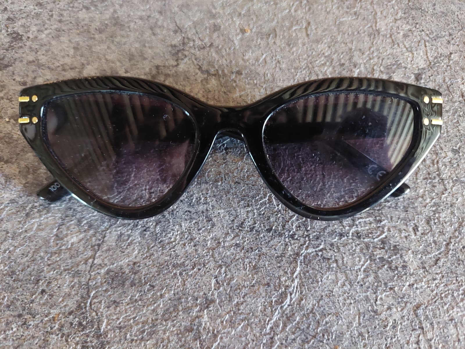 lunette noire papillon